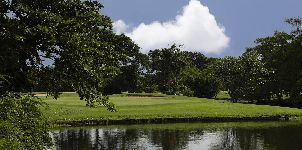 에카차이 골프 & 컨트리 클럽