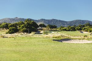 오이타보스 듄즈 (P4)