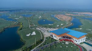 로얄 롱안 골프 & 빌라