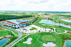 로얄 롱안 골프 & 빌라