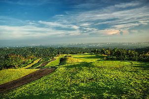 따가이따이 하이랜드 골프 클럽