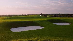 하이커우 미션 힐스 - 메도우 링크스 코스 