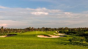 하이커우 미션 힐스 - 더블 핀 코스 