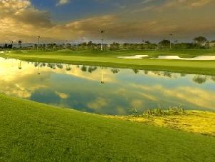 쿤밍 뎬츠 호반 골프 클럽 