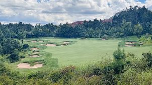 쿤밍 안닝 옥룡 베이 골프 클럽