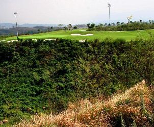 충칭 폴리 골프 클럽 - 북 코스 (독수리 코스)