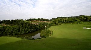 이창 싼샤 톈룽완 국제 골프 클럽