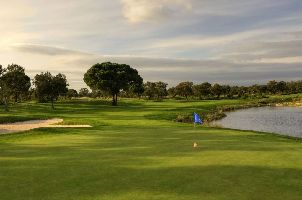 리바골프 레이크 & 오크스