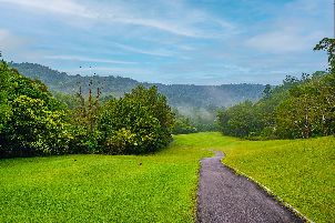 메루 밸리 골프 & 컨트리 클럽  