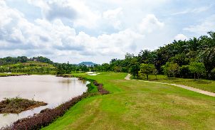 마코타 골프 & 컨트리 클럽